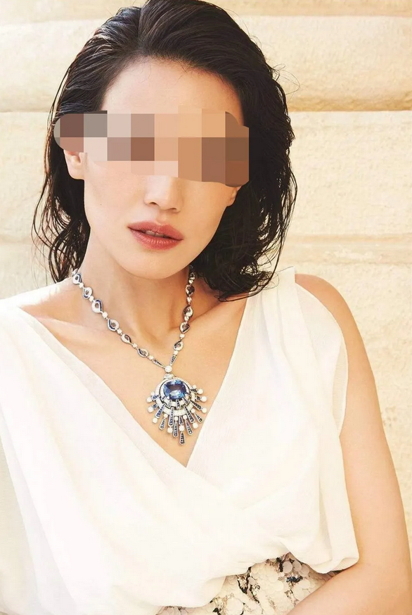 全裸出镜女星大陆捞金，为何如此大方？