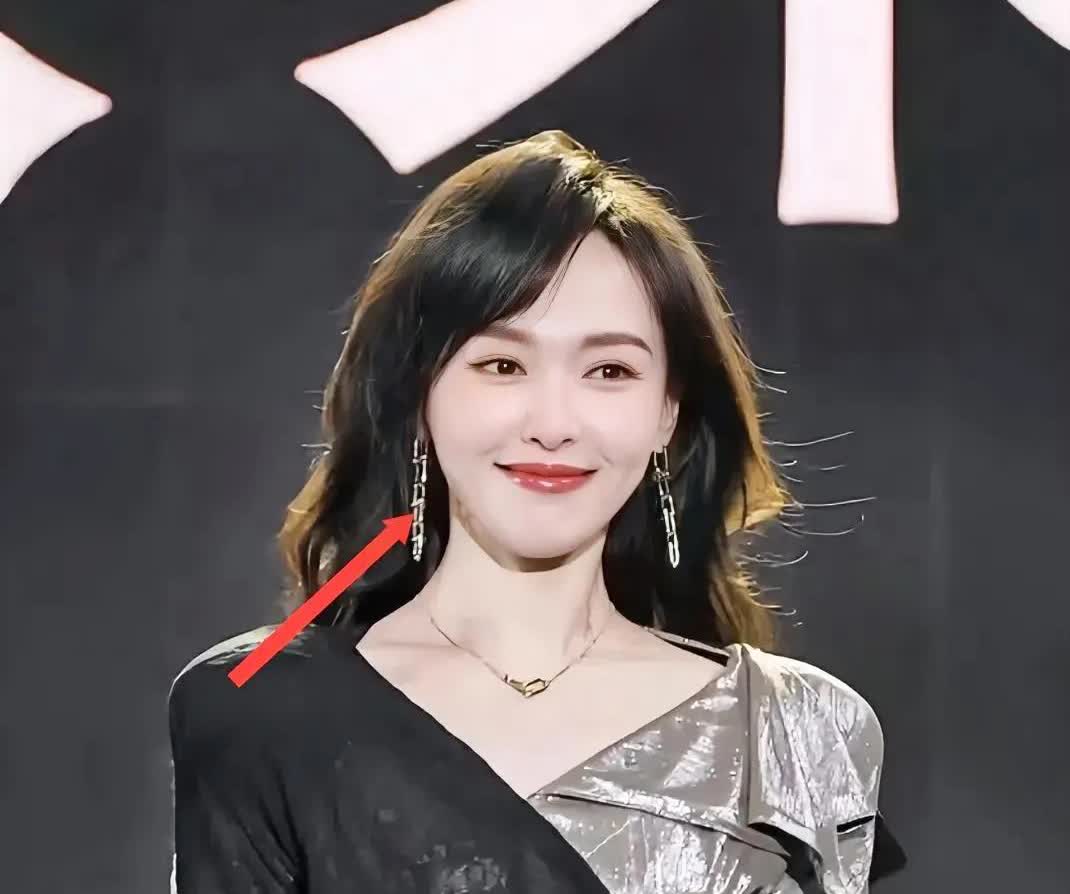 我问闺蜜，为什么唐嫣都41岁了反而状态比之前更好了？

闺蜜说了一句话让我着