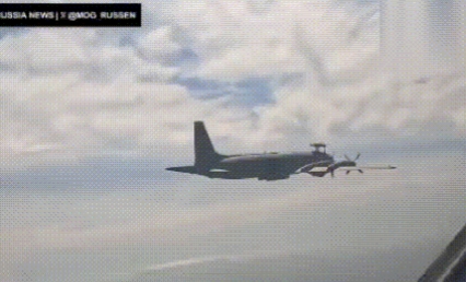 美媒：特朗普宣称派出核潜艇后，中俄在演习中成功“击杀敌方潜艇”
在“海上联合-2