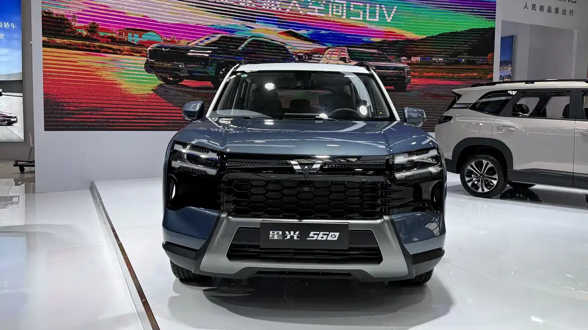五菱造了一台大SUV，首发权益价5.98万起，车市要变天了？