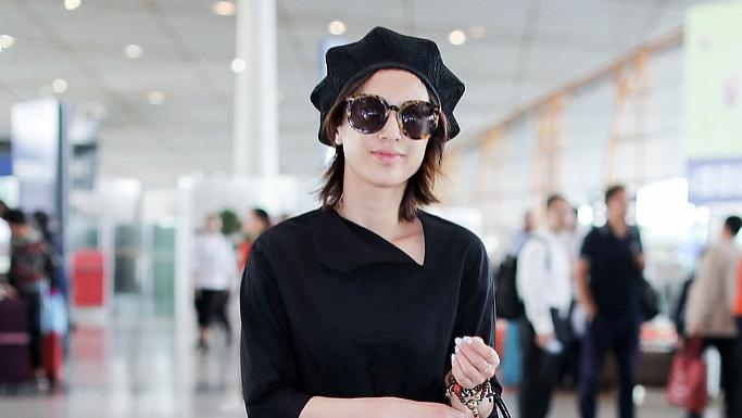 黄圣依母女杭州重游解心结，程潇泪崩揭手术隐瞒真相