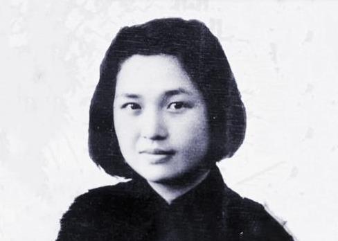 1947年，陈布雷的女儿女婿被捕，蒋介石找陈布雷谈话，询问他对此事的想法。陈布雷