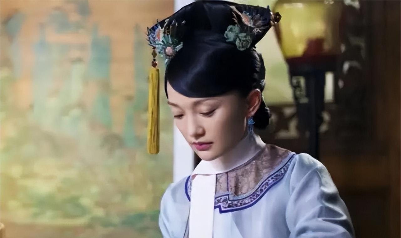 民间故事：一次，康熙微服私访，到一户人家讨水喝。不料，却看见门口对联写着：“家有