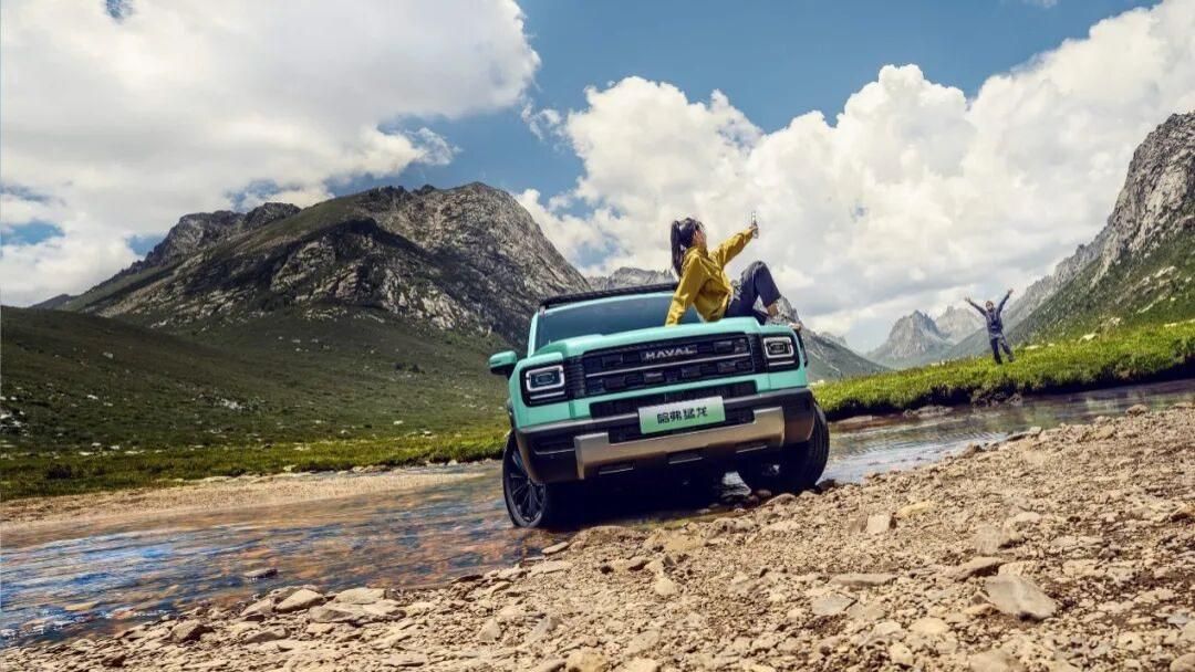 猛龙新能源对比BJ40增程：城市玩家与荒野专家谁更香？