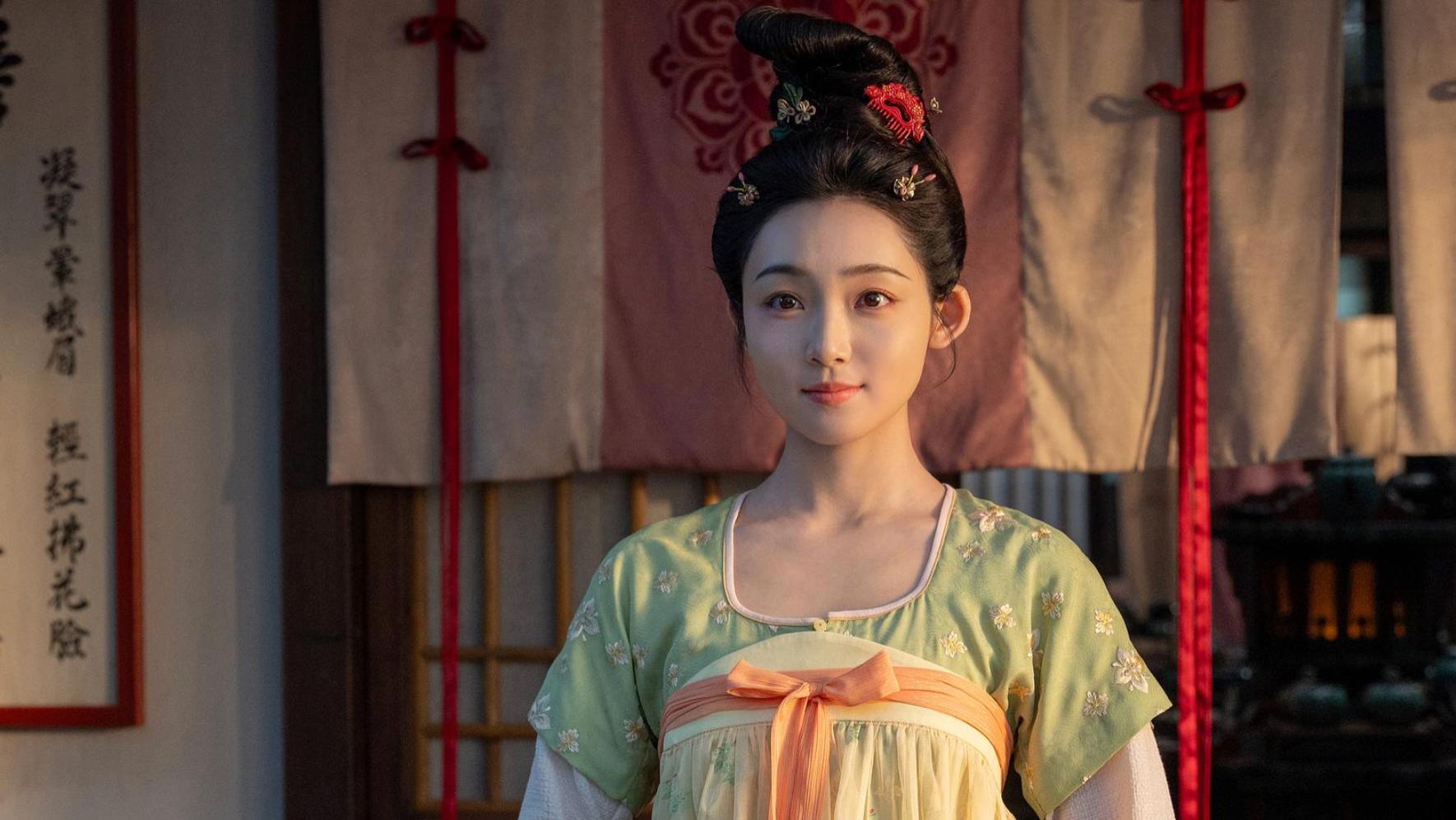 唐诡3之“成佛寺的哭声”：女孩因相貌酷似天后而神秘失踪，背后其实是追求自由的勇气