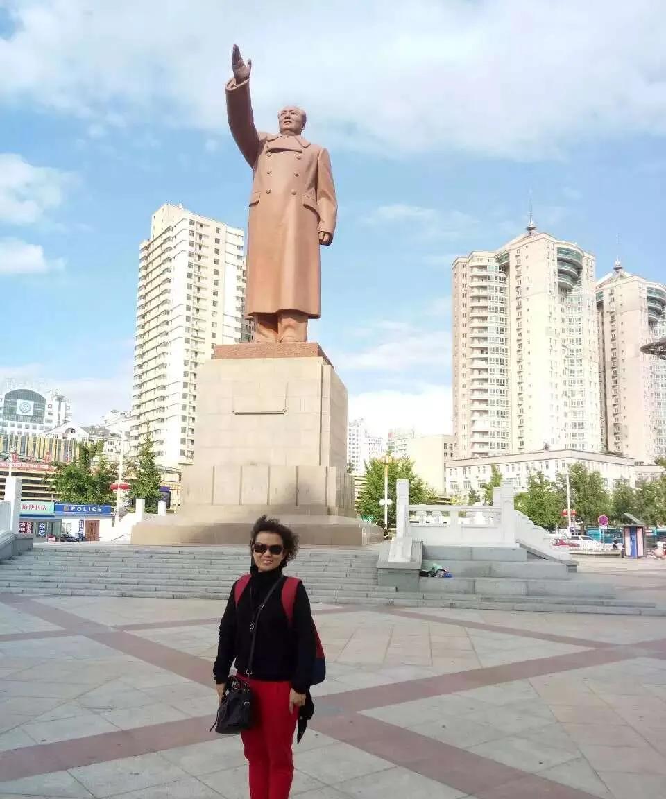 我的两个好朋友今天跟团去丹东了，她们俩非常想让我一起去，可是，我要带娃。
198