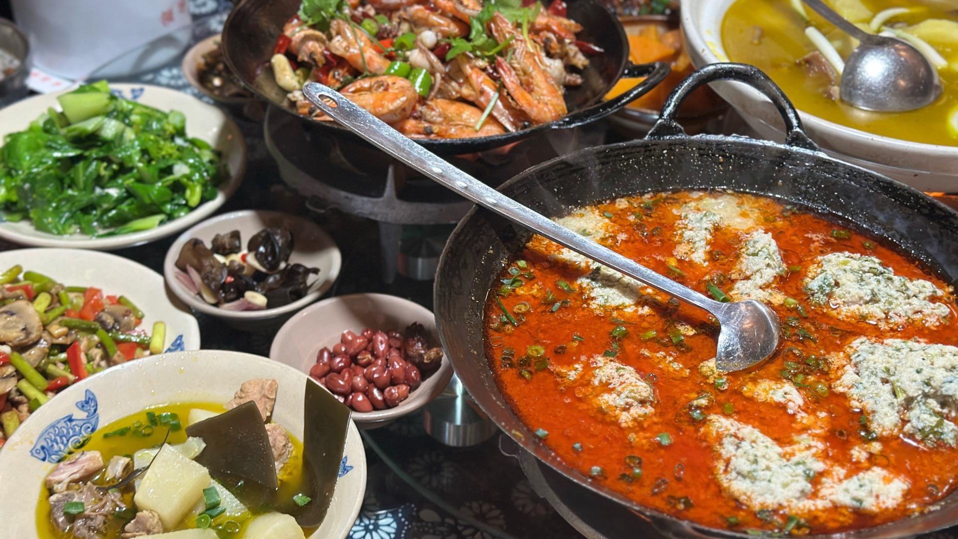 最推荐的三座夏日避暑逛吃小城，25℃的清凉里，藏着最野的烟火气