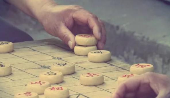 中美俄伊谁是真正的棋手？以前大毛自认为是棋手，伊朗也觉得自己像东大一样能掌控局面