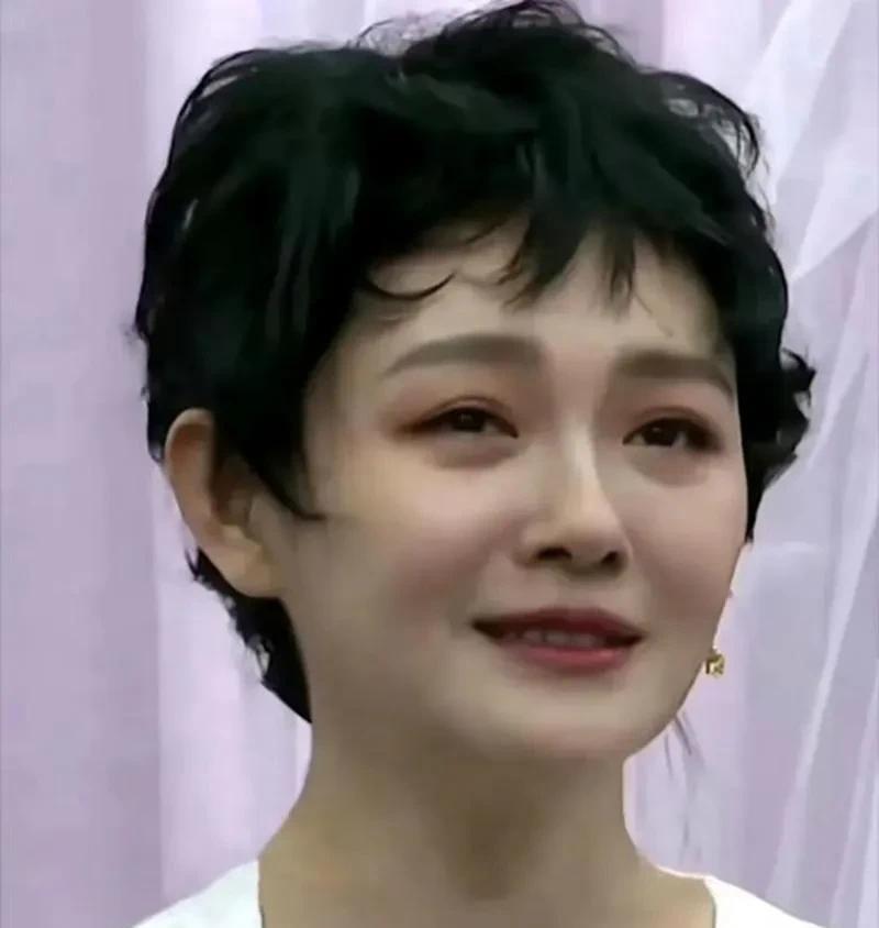 大S有一个姐姐，有一个妹妹，但从没听说其他两人身体有什么不好，只有大S一个各种基