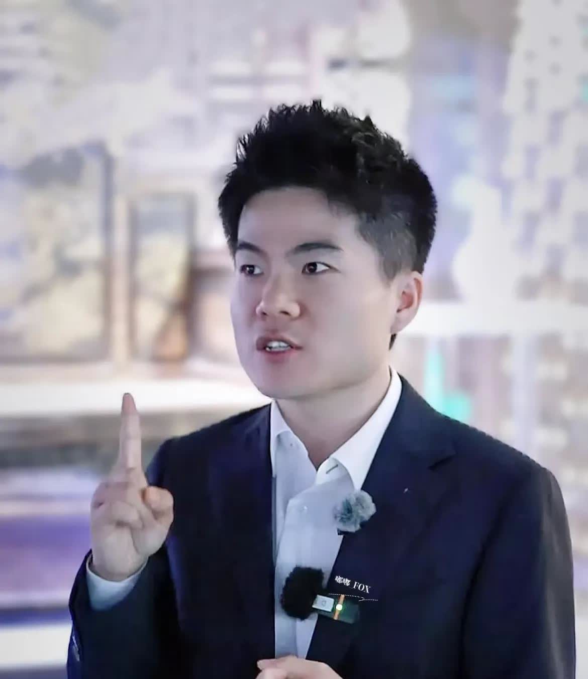 猜猜昨晚有多少路转粉的？[what][what]
昨晚宇辉的博物馆直播太精彩了