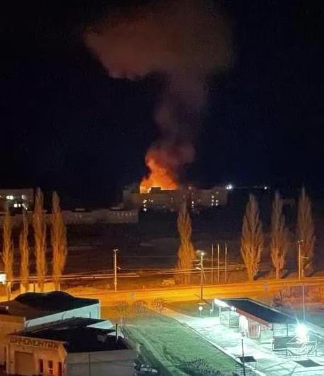 泽连斯基要气炸了，俄罗斯刚挂了电话，立即就给乌克兰送去了一波全境空袭，乌克兰的能