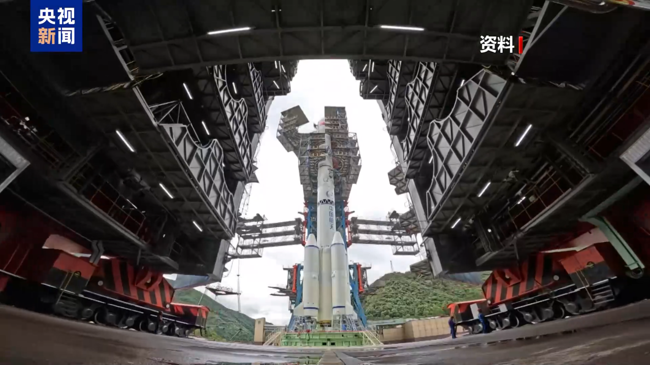 天问二号太空中一张自拍照，竟让外媒“盯上了”：他们都在看国旗 这次美媒看中国航天，角度有新意：看国旗