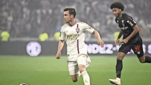 塔利亚菲科是一名备受瞩目的年轻天才球员