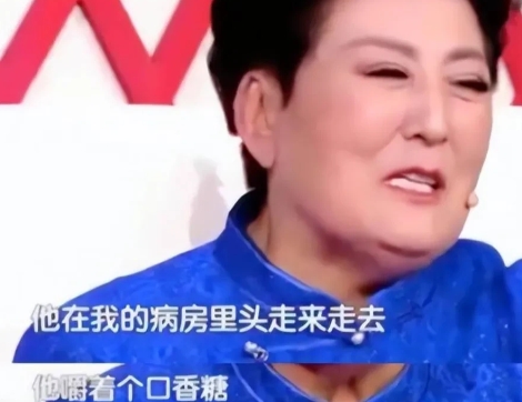 1998年，德德玛在日本演出时突发脑淤血，昏迷5天才清醒过来。醒来看见丈夫正嚼着