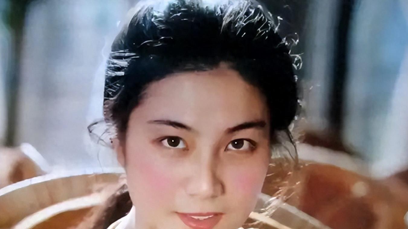 女演员陈烨：巅峰时期定居美国，嫁美国律师，混血儿子英俊帅气！