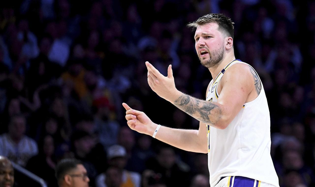东契奇：我们的防守丢了，需要赶紧找回来！
今日NBA常规赛，湖人客场106-11