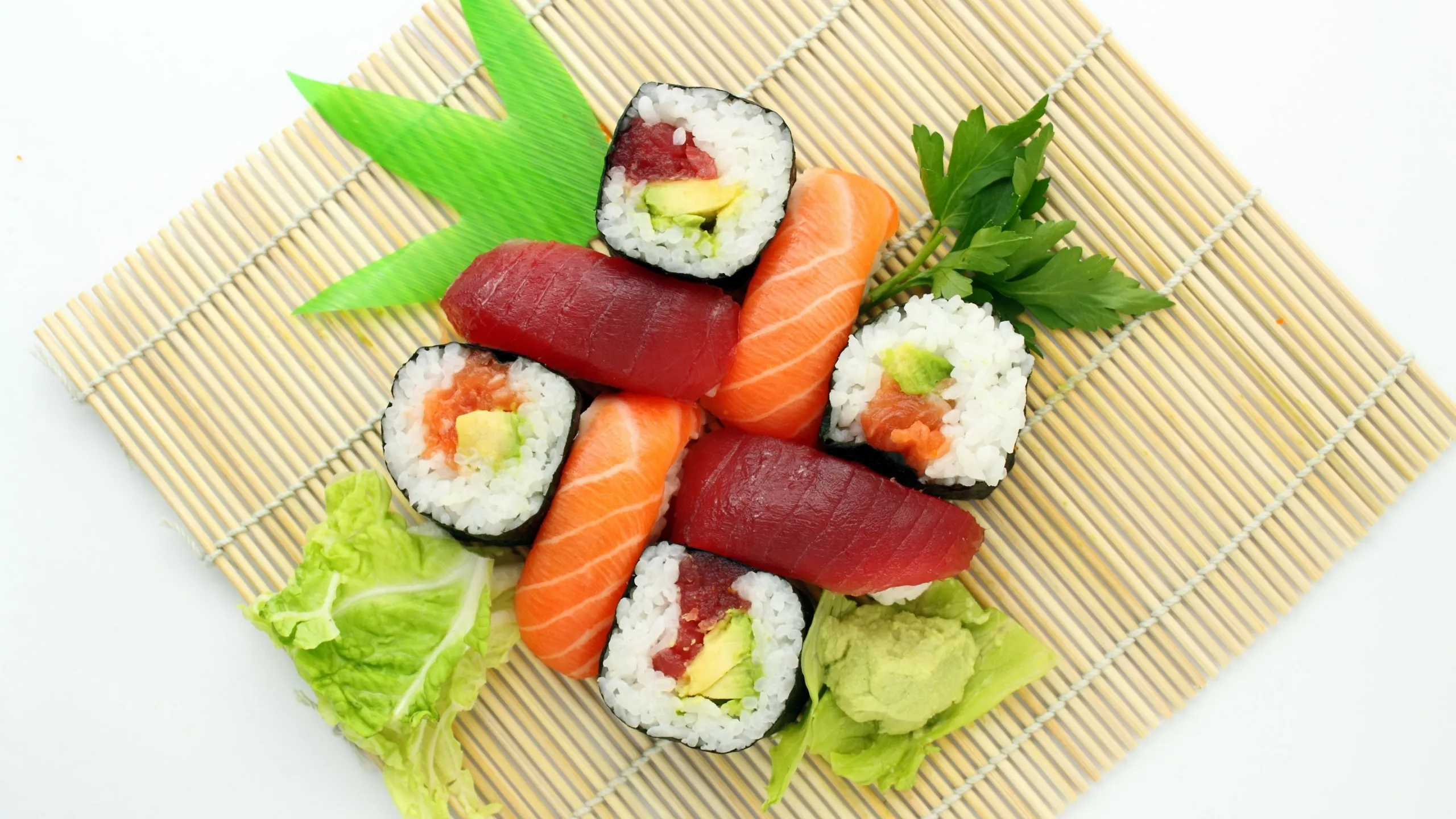 寿司必须用生鱼吗？