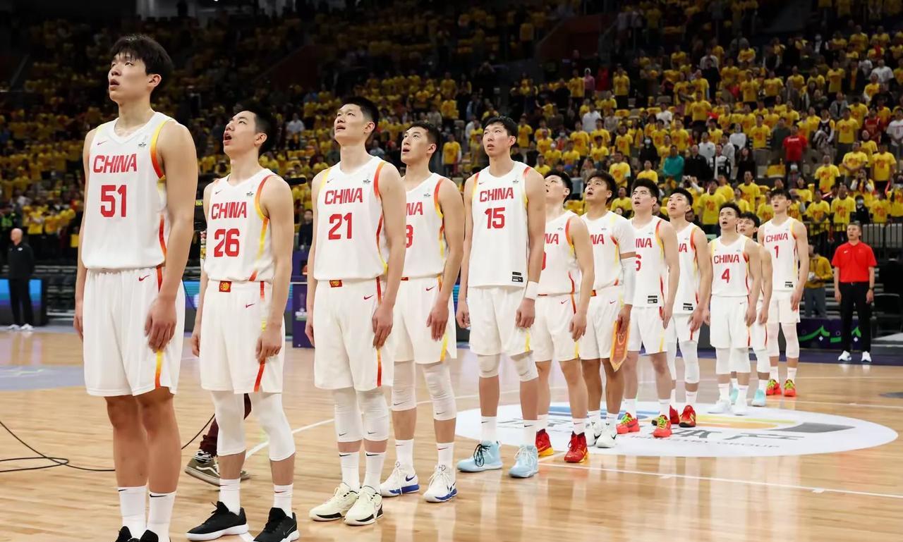 北京时间今晚中国男篮79：71险胜韩国男篮杀入半决赛
本场两大内线功臣如下：
1