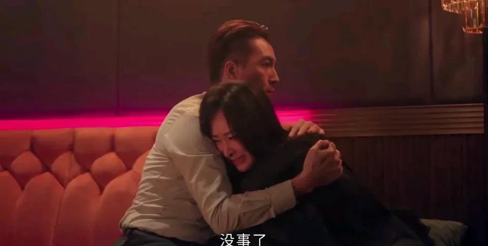 《执法者们》这次马国明的爱情终于有个好结局了。
马国明跟陈滢是cp，虽然马国明已