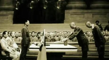 中国该如何处理日本才能根绝日本再次侵华的可能？
第一，日本任何挑衅行为都要坚决回