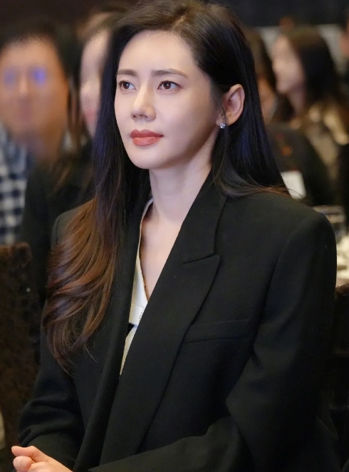 我开始理解秋瓷炫老公于晓光了！
秋瓷炫哪里都好，
但她有个很要命的问题，那就是