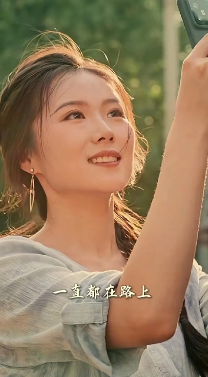 面相气质看着舒服，董宇辉这个新人应该选对了！小董公司麾下终于迎来了第一位新主播亮