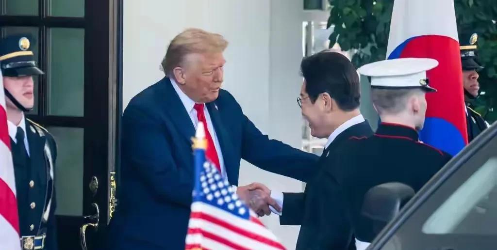 韩国总统李在明和，特朗普进面说，朝鲜半岛是目前在世界上唯一仍处于分裂状态的地区，