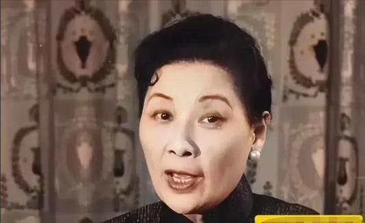 1958年，宋美龄在美国芝加哥记者会上，建议美国向中国大陆扔核弹。中国大陆亿万劳