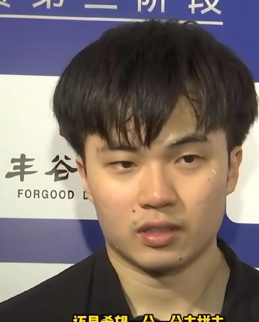 魏桥你怎么回事？
这满头大汗的就来采访了