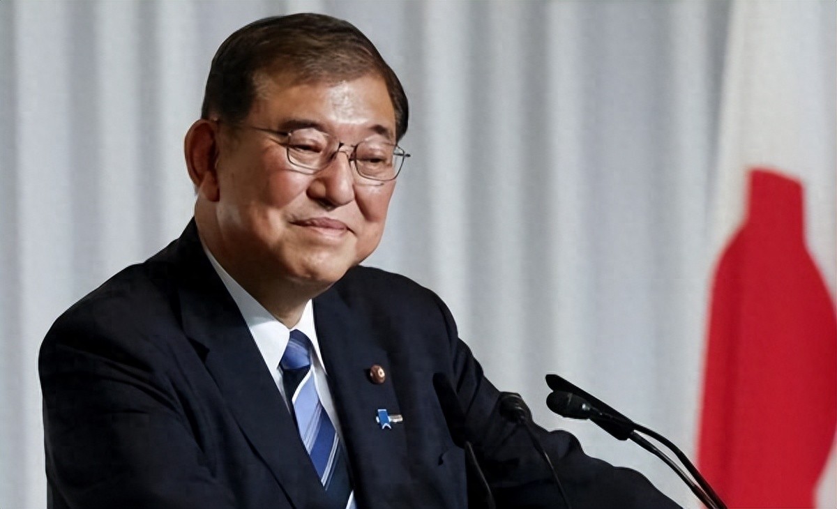 解放军航母编队硬刚美菲军演，日本看到机会后，想借机挑事？