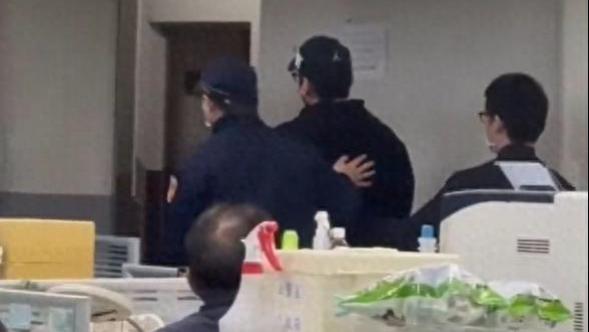 王大陆被捕细节！逃兵役牵扯案中案，警方分四路围捕，证据引热议！
