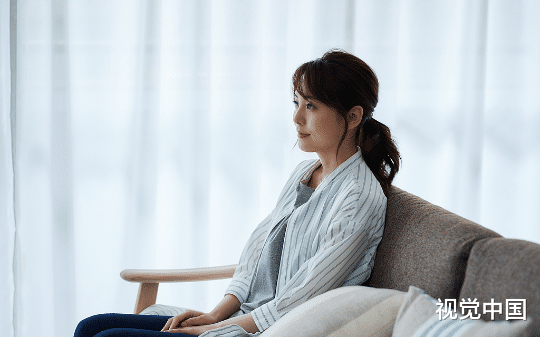 女儿女婿嫌我爱占小便宜，上不得台面，于是我签下公平条款，断供他们的房贷，可女儿却慌了