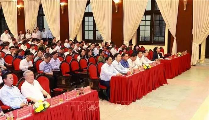 越南进入两级政府时代！6月30日前，越南的乡级政府全面投入运行
范明政刚从欧洲访