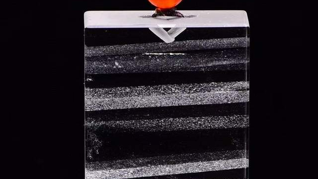 奇葩！有杂质的白水晶比纯净的贵，为什么？