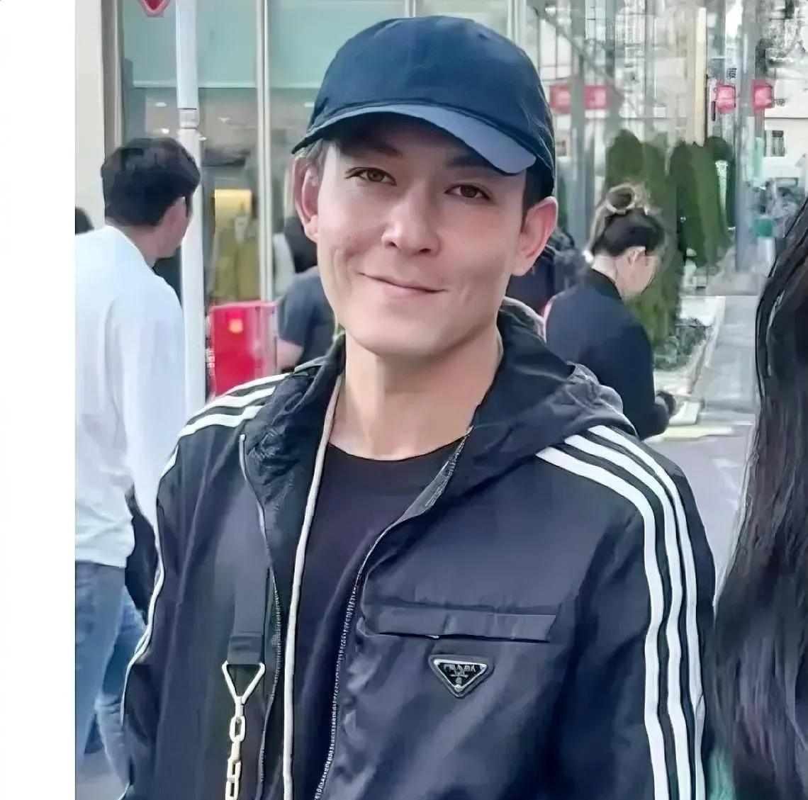 大家搞清楚没有  陈冠希怼航班优先安排日籍旅客下机的出发点不是因为他是中国人，而