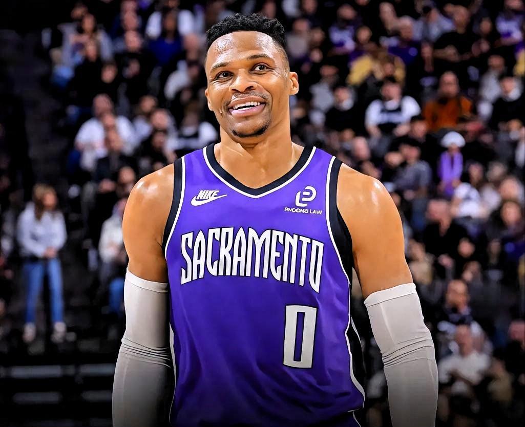 恭喜威少再就业！
据名记Shams报道，威少已经同意加盟国王队！这位前MVP、历