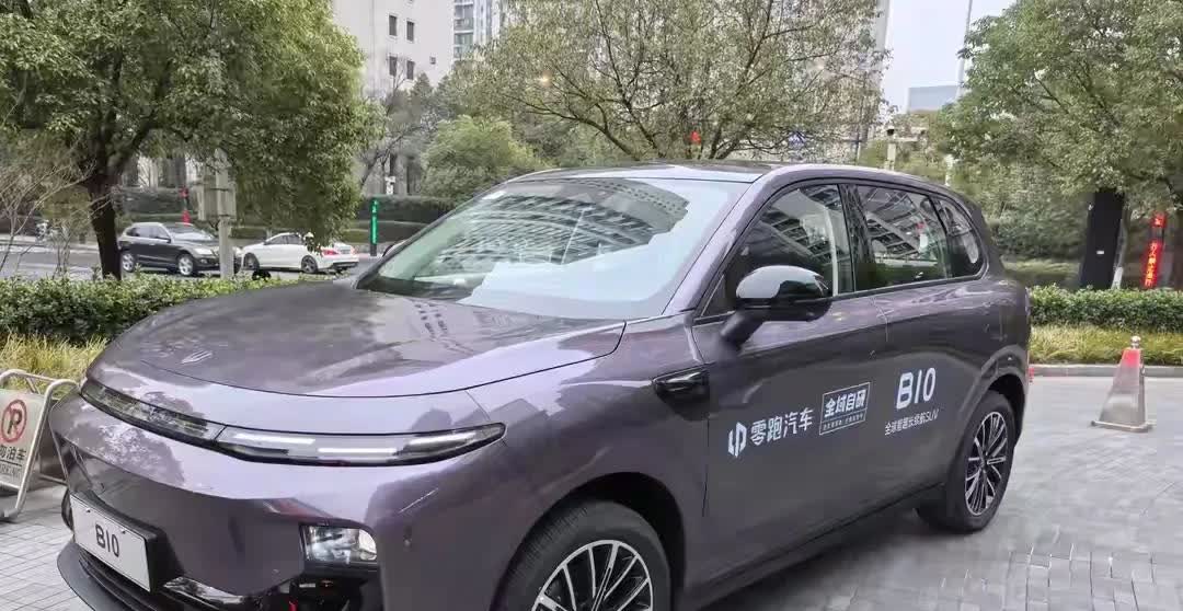 听专家劝，2025年选车这样选
1、要口碑——买国产

2、要动力——买增