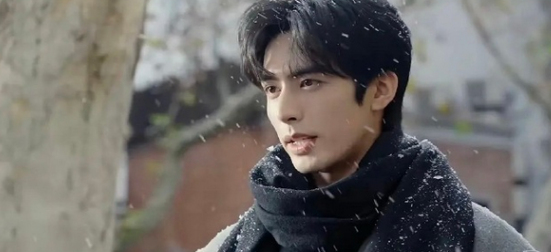 这是2025年应该出现的台词吗 ​​