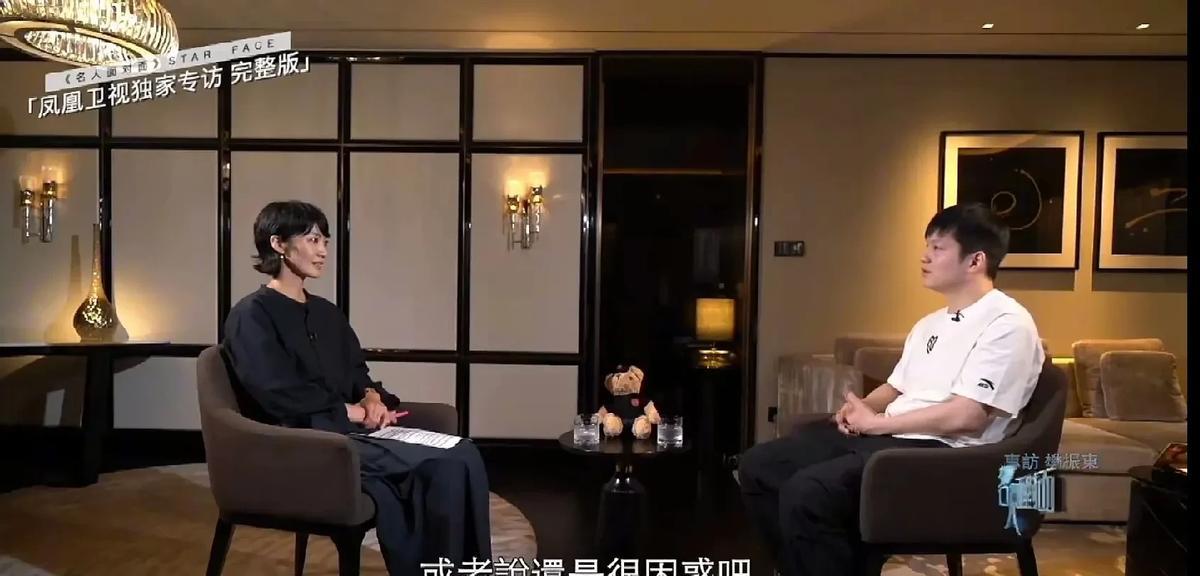 粉丝大战把乒超变成饭圈综艺了！
选手还没开打，场下先开了锅。
樊振东才赢下第一局