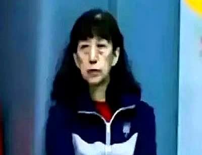 镜头里，杨昊一句“缺巨星”把女排遮羞布撕掉。
弹幕齐刷：赖亚文没独立带过队，暂