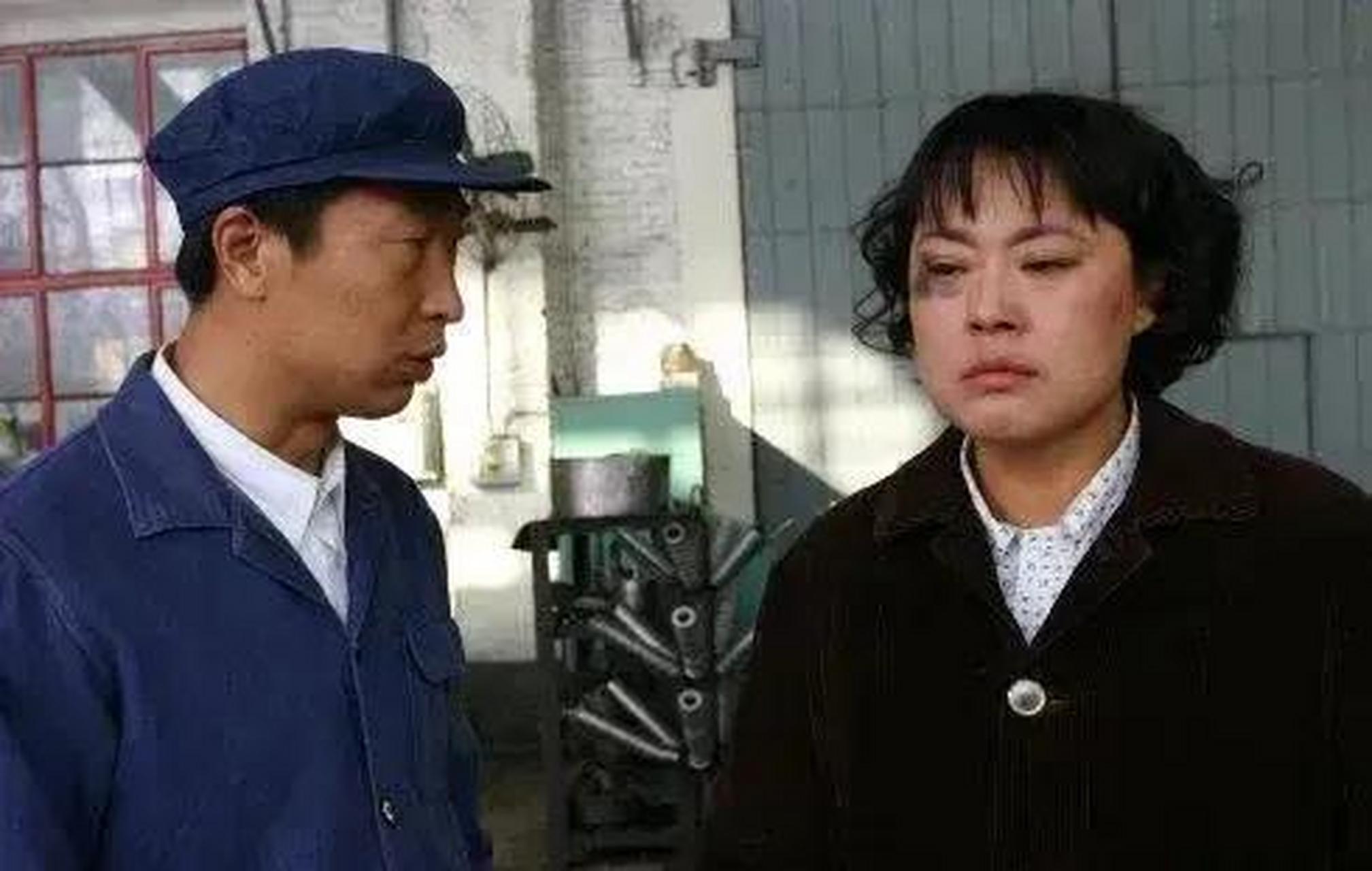 《金婚》正在拍摄，李菁菁小声对林永健说：下手轻点，我身体不舒服，一会我去世了，你