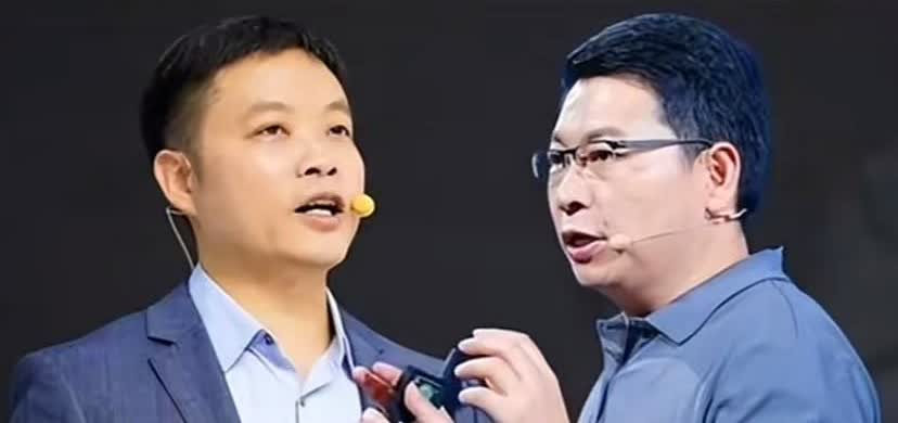 小鹏华为组CP，友商集体“破防”实录
智能汽车圈炸锅了！小鹏和华为这对“技术宅