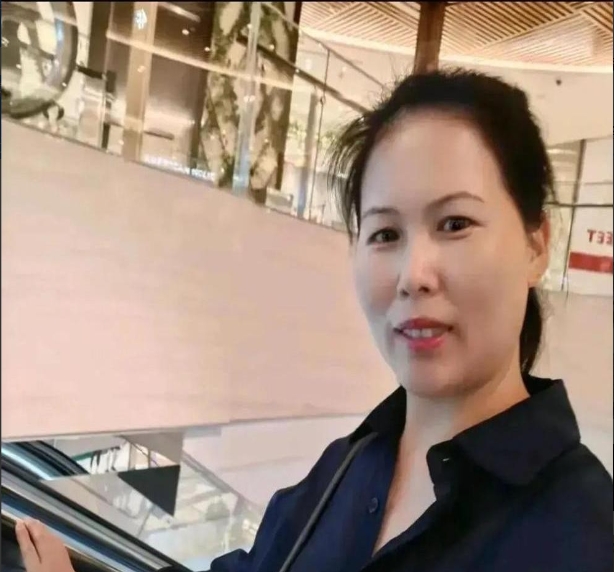 汪小菲家保姆突然辞职一事引发全网震动！

保姆小杨阿姨一通崩溃哭诉的离职电话，直
