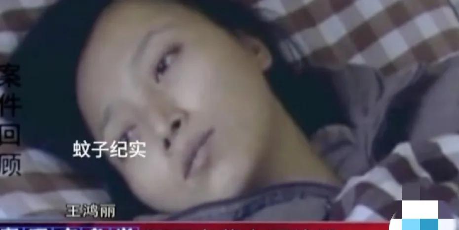 女子讨要2万欠薪，却被老板脱光衣服往身上浇啤酒，丈夫上去理论，却被老板连捅4刀，