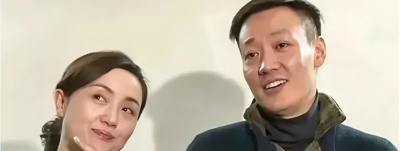 刚刚查了一下朱媛媛！

她最不放心的应该就是她女儿

辛伯青的妻子离开了