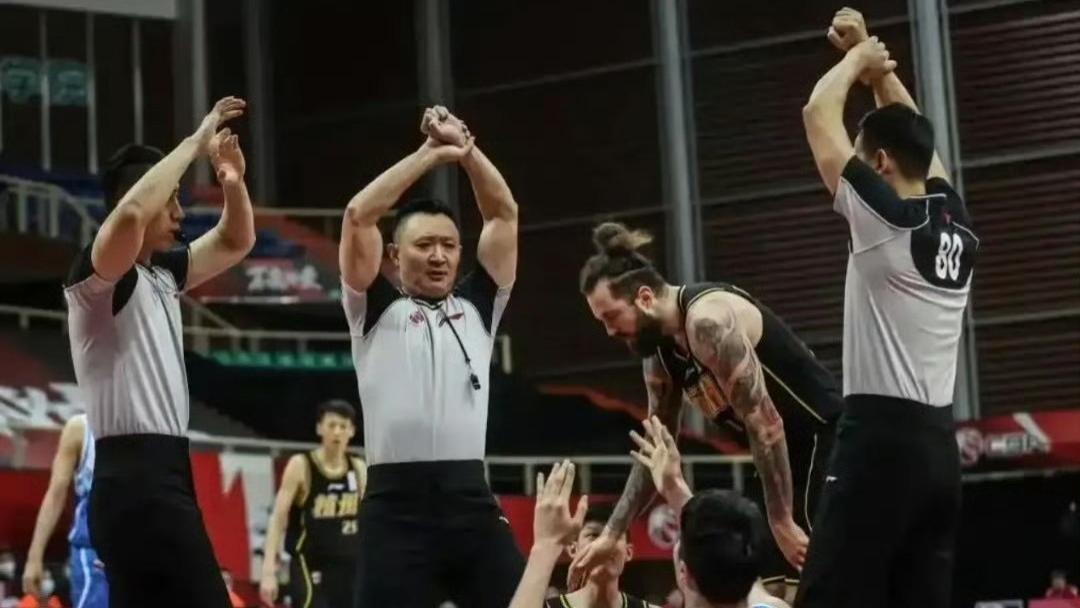 CBA最新消息，四川男篮俱乐部杯阵容公布，新赛季吃8个T就禁赛！