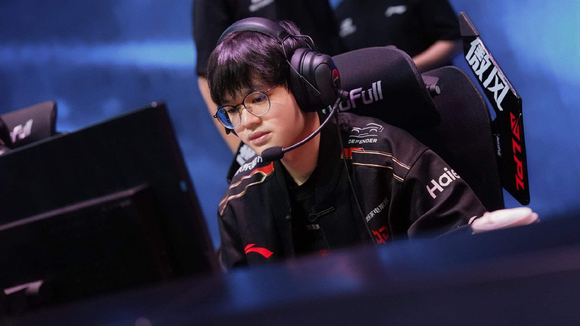 JDG0-2不敌DK，苦吞首败！中野被完爆，showmaker表现出色
