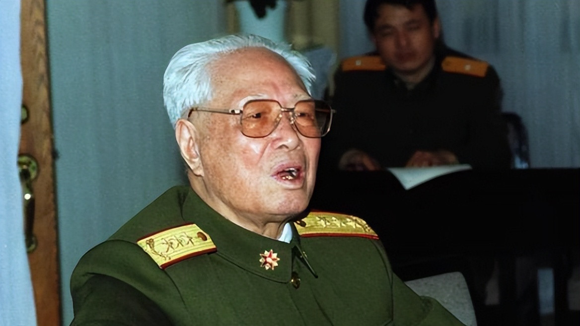 1982年，杨勇在医院会见张震，谈起自己已经70岁后，开了一个玩笑