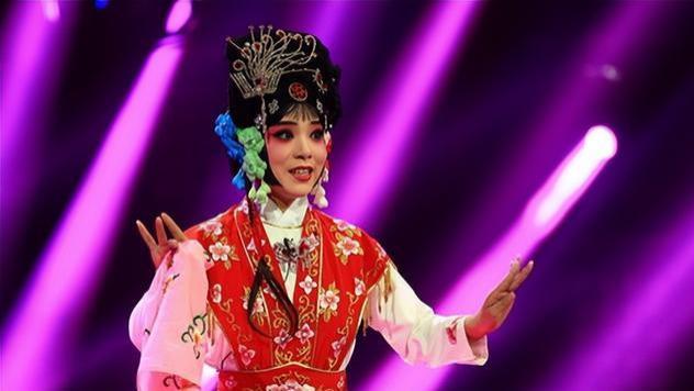2婚2离，61岁被9.8亿富婆倒追，丑男王为念有啥魅力？