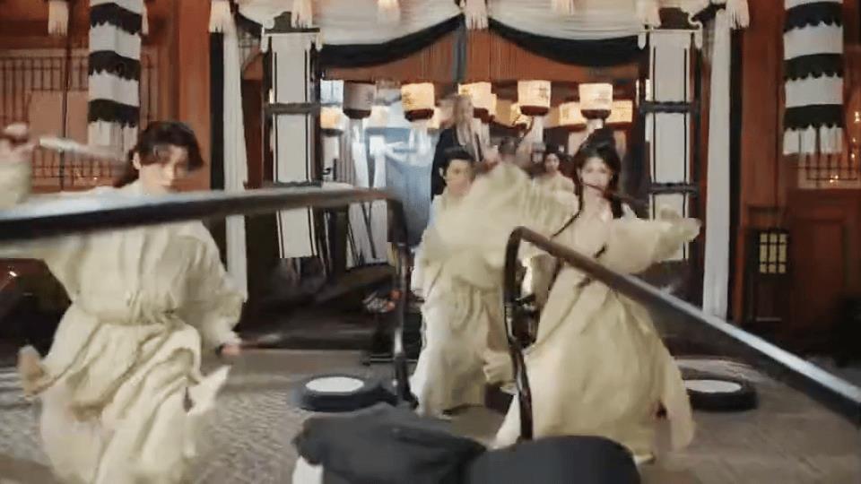 《赴山海》
李沉舟灵堂上
最意外的一幕，是柳随风居然挡在了宋明珠面前！
这还是后